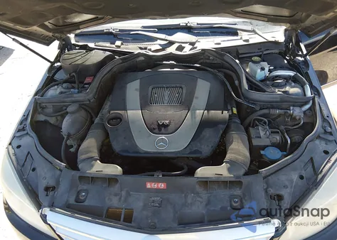 2010 Mercedes-Benz C 300 Luxury/Sport z USA, uszkodzony, nr VIN WDDGF5EB8AR129871